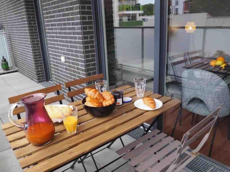 Appartement 80M2, Terrasse Sud, Metro 7 Direction Louvre A 8Minutes, Parking Sous-Sol, Proche Paris-Bercy إيفري سور سين المظهر الخارجي الصورة